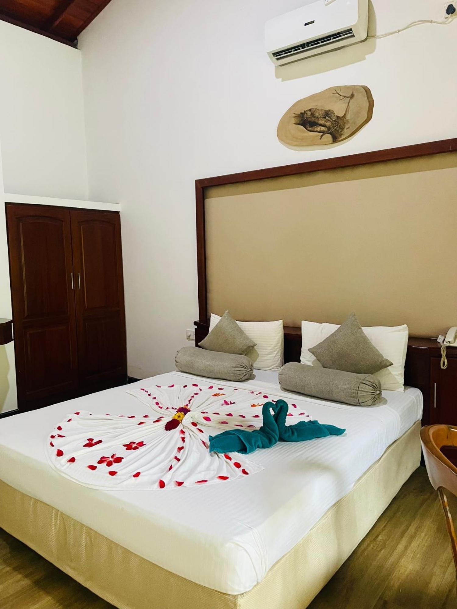 Ramboda Falls Plc Ngoại thất bức ảnh
